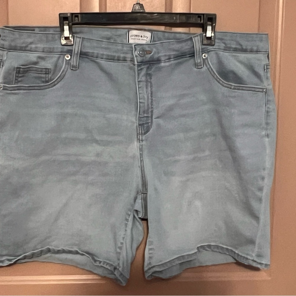 Crown & Ivy Light Blue Denim